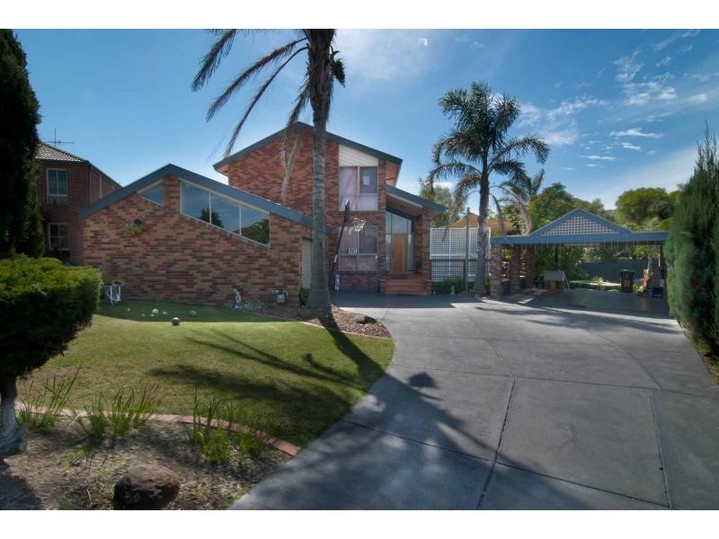 6 Natalie Rise, Endeavour Hills VIC 3802