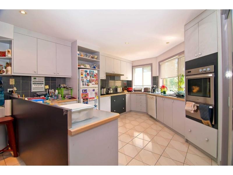 6 Natalie Rise, Endeavour Hills VIC 3802