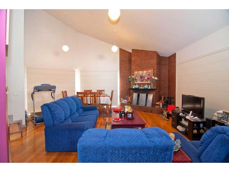 6 Natalie Rise, Endeavour Hills VIC 3802