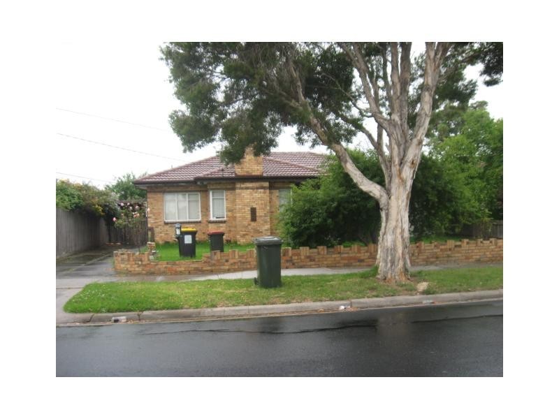 20 Thomas Street, Clayton VIC 3168