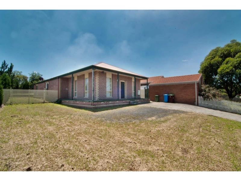 135 Pound Road, Hampton Park VIC 3976