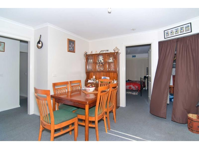 38 Merribah Way, Cranbourne West VIC 3977