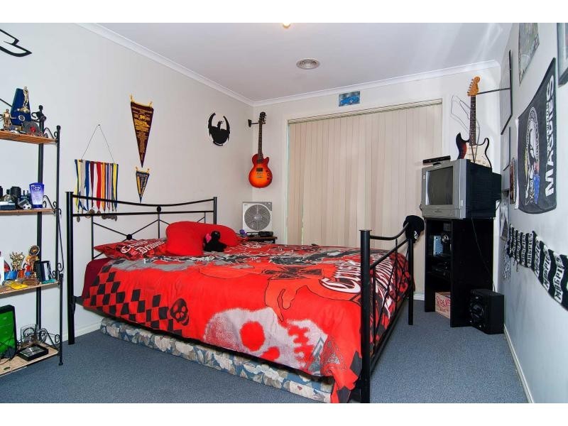38 Merribah Way, Cranbourne West VIC 3977
