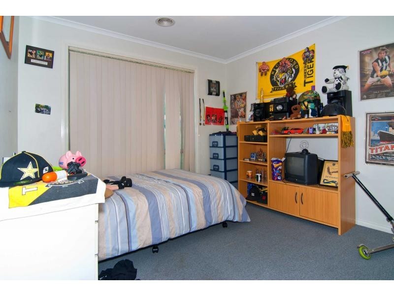 38 Merribah Way, Cranbourne West VIC 3977