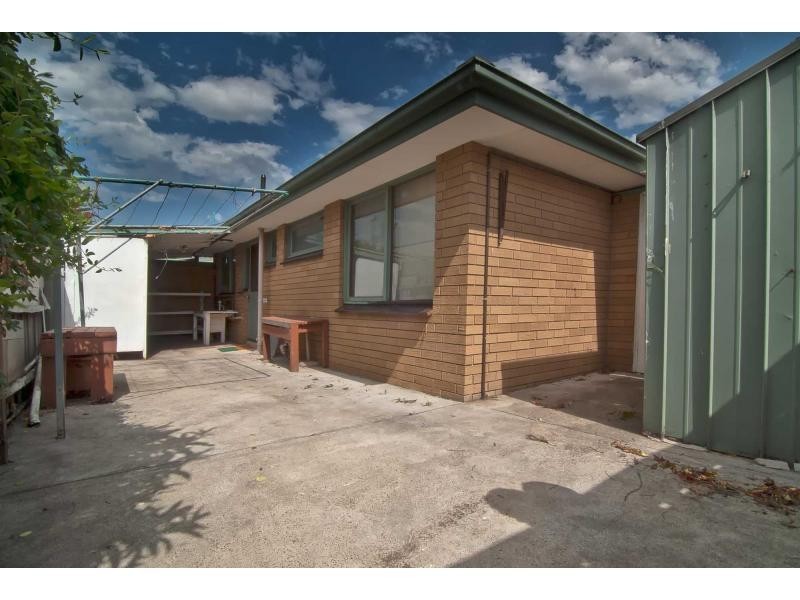 1/15 Hillcrest Grove, Springvale VIC 3171