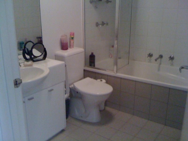 4 Leaf Court, Clayton VIC 3168
