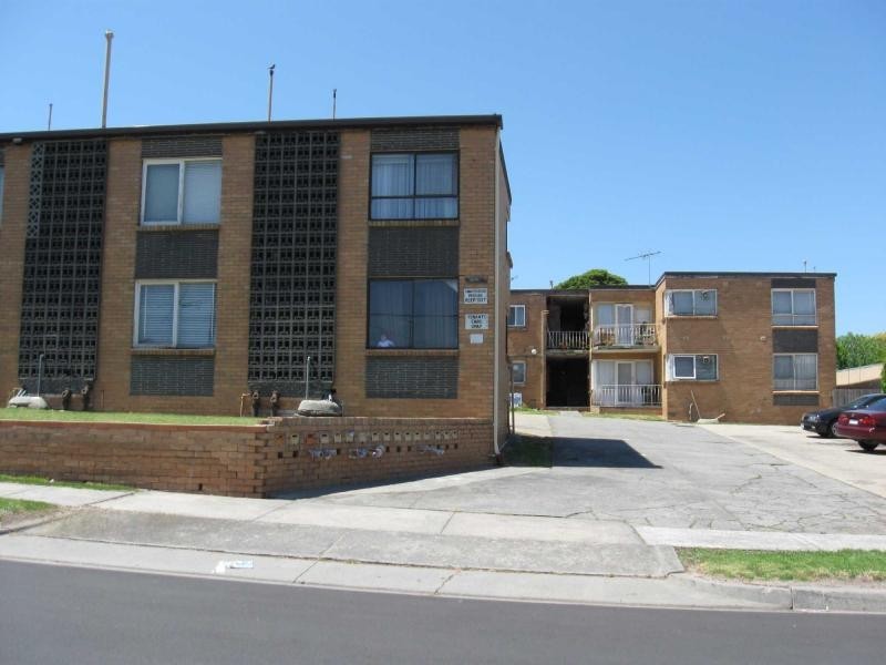 12/17 AMIEL Street, Springvale VIC 3171