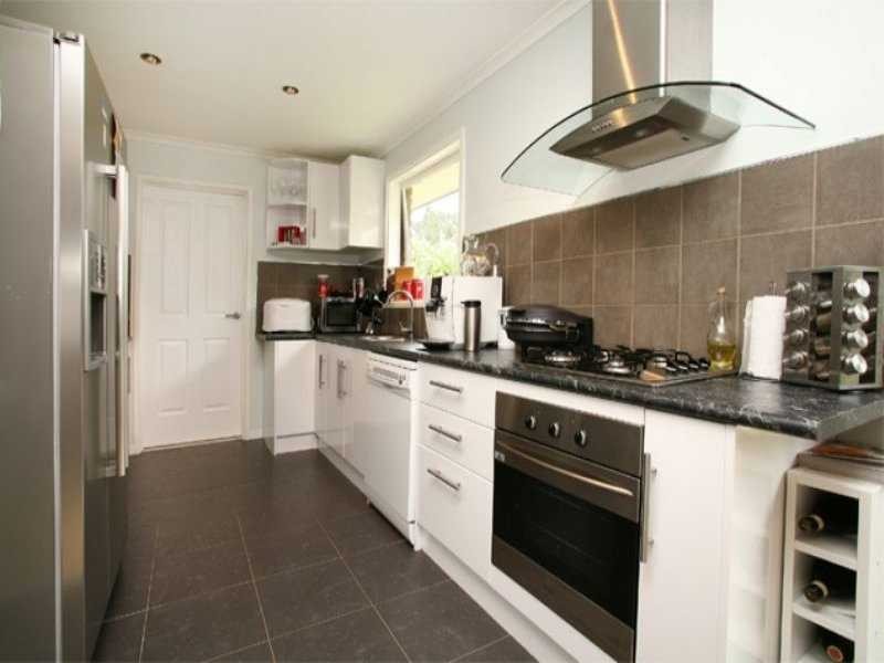 16 Trawalla Court, Hampton Park VIC 3976