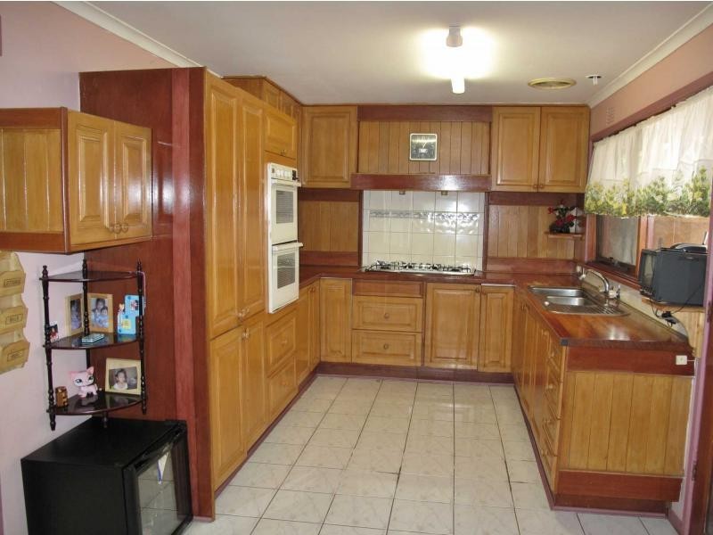 9 Ellt Crescent, Noble Park VIC 3174