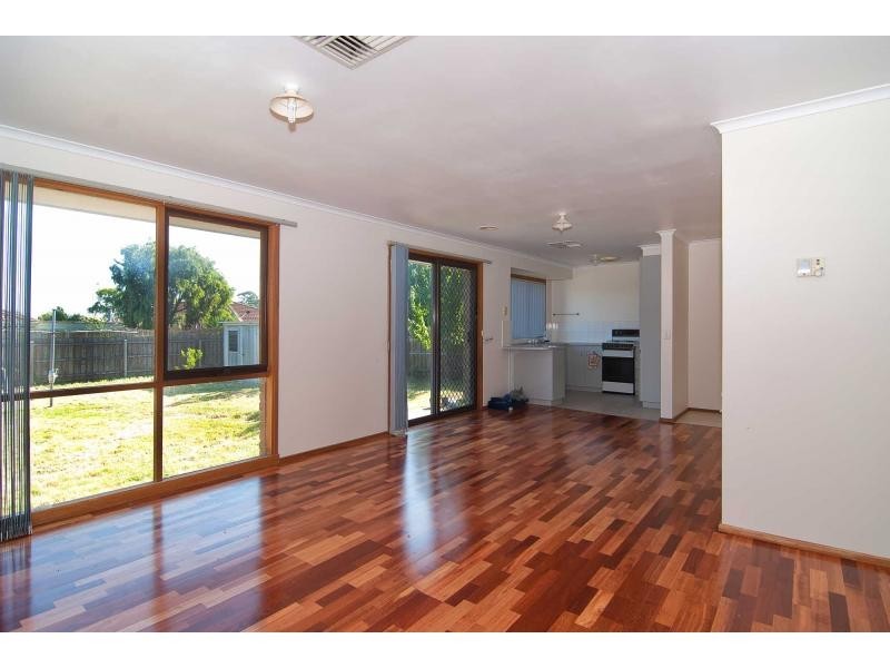 29 Plateau Crescent, Hampton Park VIC 3976