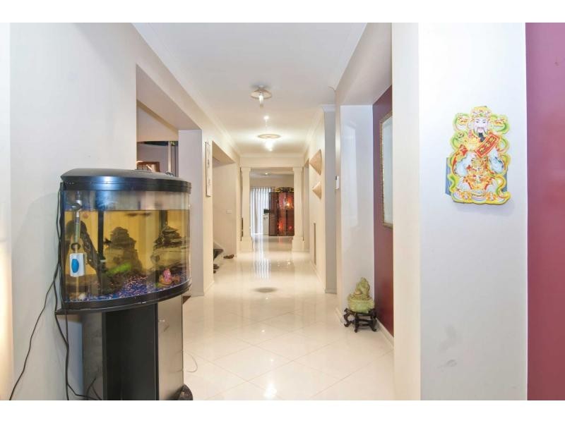 6 Lake View Boulevard, Keysborough VIC 3173