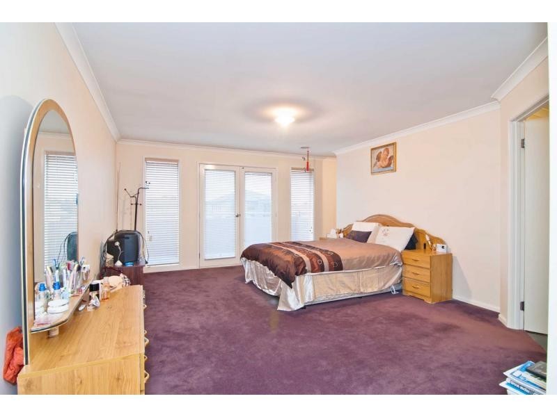 6 Lake View Boulevard, Keysborough VIC 3173