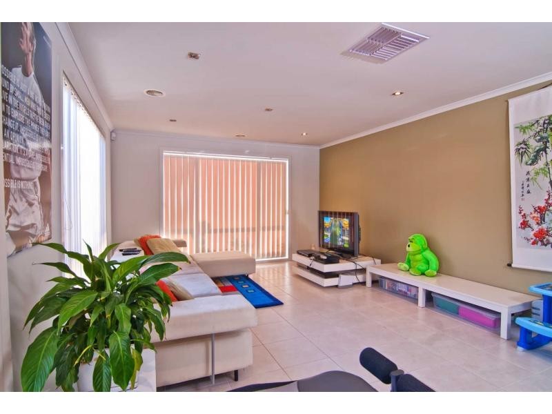 20 Ivory Crescent, Springvale South VIC 3172