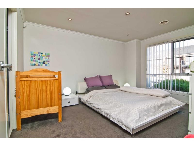 20 Ivory Crescent, Springvale South VIC 3172