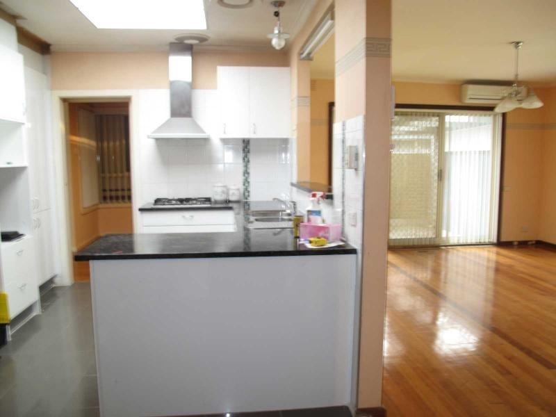 25 Elmbank Avenue, Keysborough VIC 3173