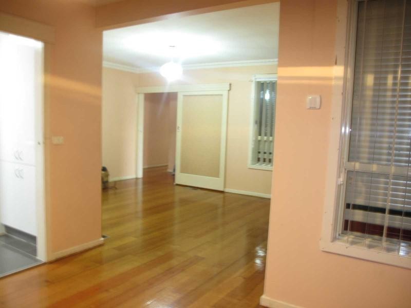 25 Elmbank Avenue, Keysborough VIC 3173