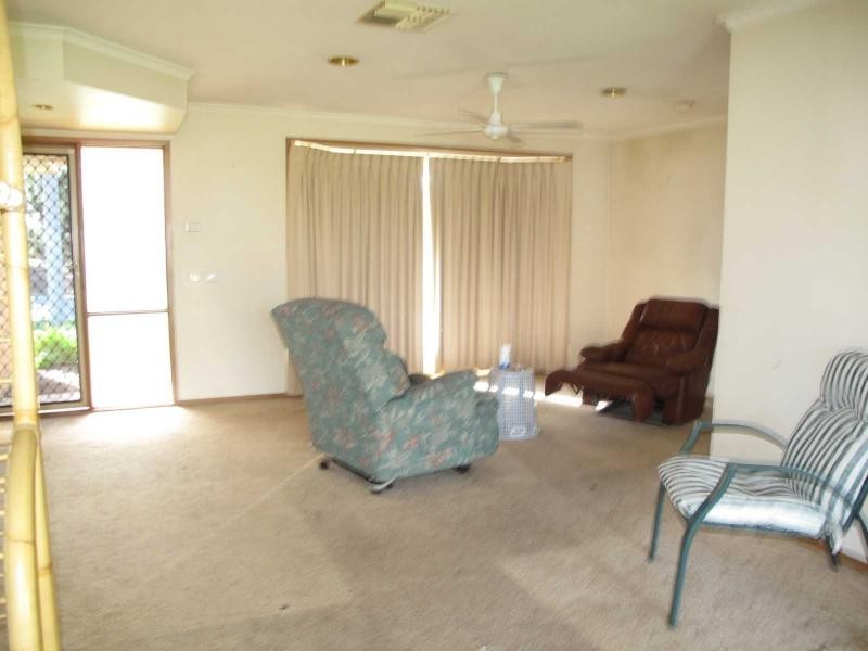 64 Hall Road, Carrum Downs VIC 3201