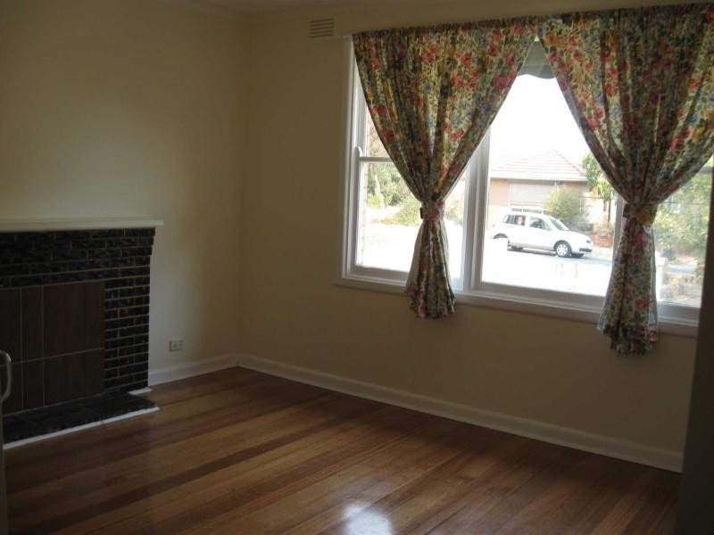 7 Stewart Road, Oakleigh East VIC 3166