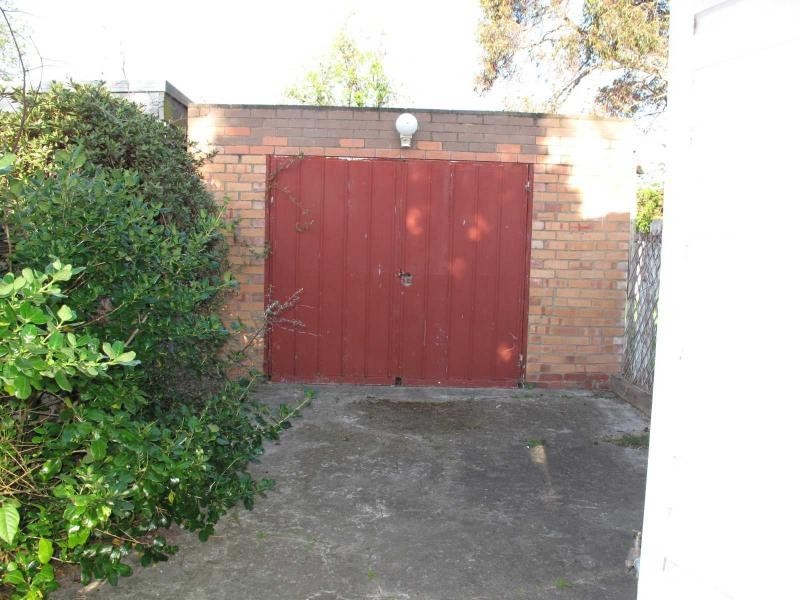 15 Cooper Street, Springvale South VIC 3172