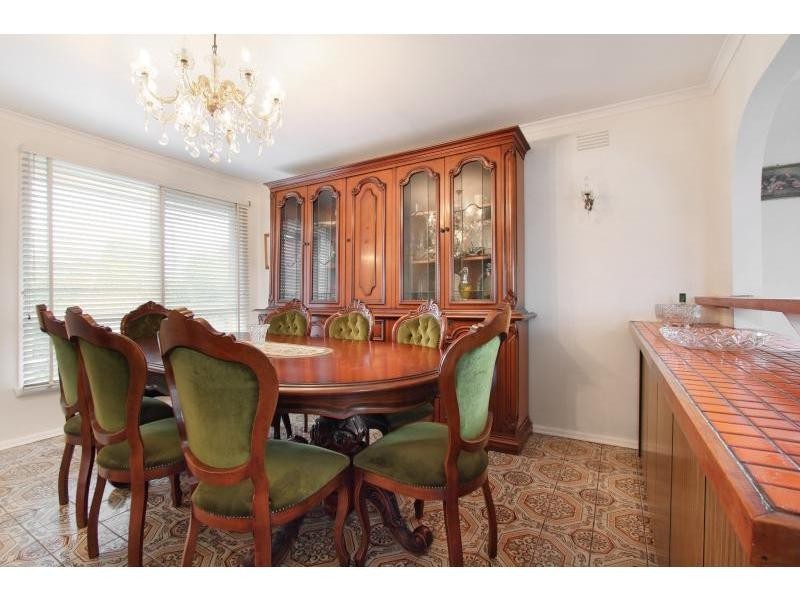 51 St.James Avenue, Springvale VIC 3171