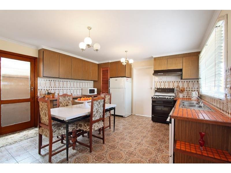 51 St.James Avenue, Springvale VIC 3171