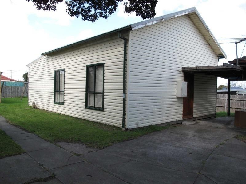 2/35 Olympic Avenue, Springvale South VIC 3172