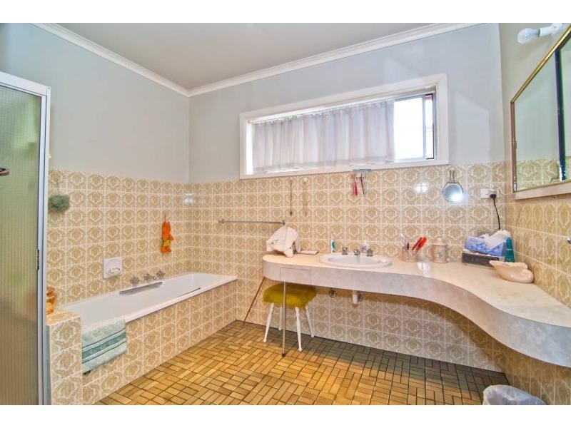 63 Lewis Street, Springvale VIC 3171