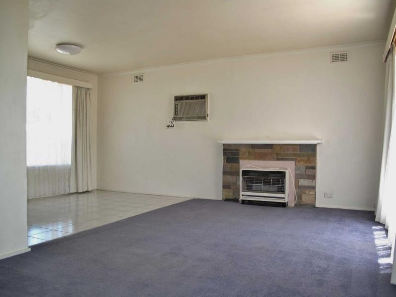 10 Finchaven Avenue, Keysborough VIC 3173