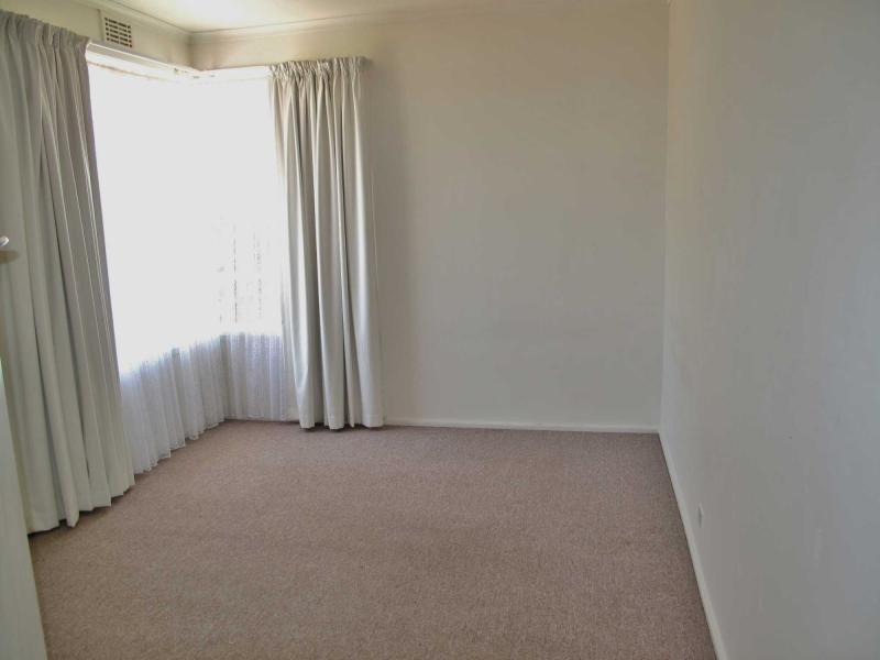 10 Finchaven Avenue, Keysborough VIC 3173