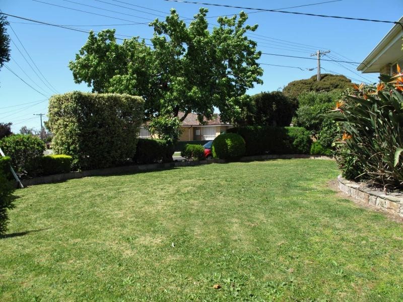 10 Finchaven Avenue, Keysborough VIC 3173