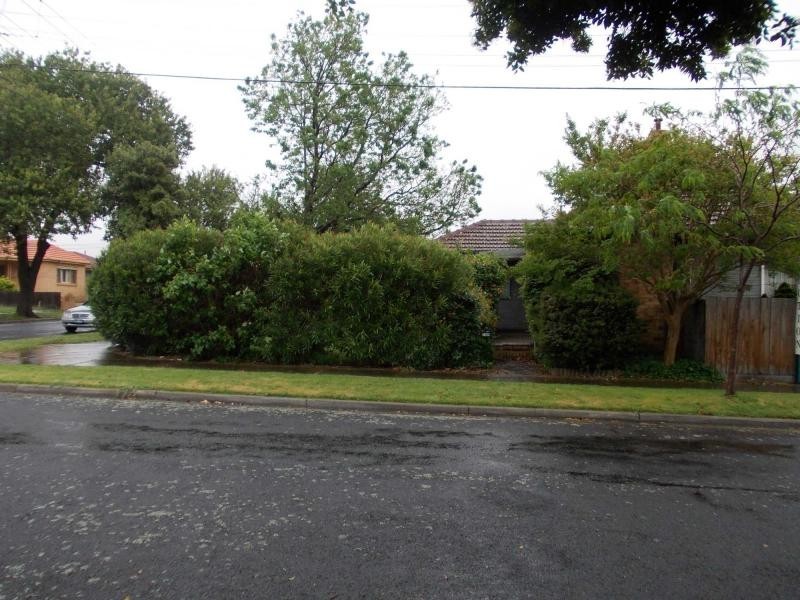 5 Boonah Avenue, Springvale VIC 3171
