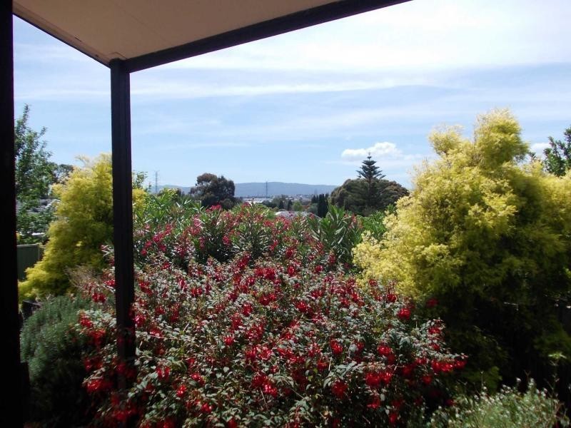 10 Addison Court, Mulgrave VIC 3170