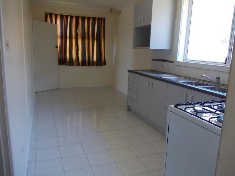 11 Vardon Street, Springvale VIC 3171