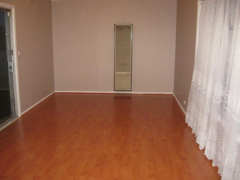 2 Sharon Road, Springvale VIC 3171