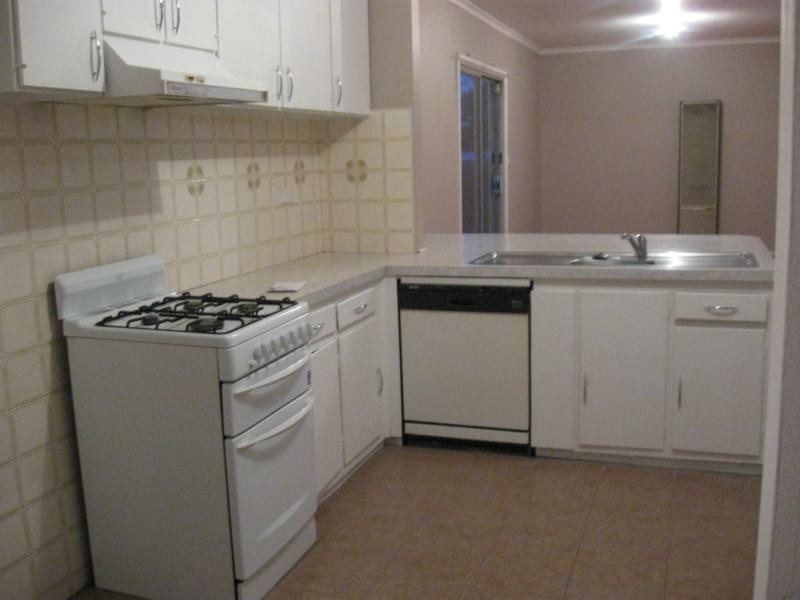 2 Sharon Road, Springvale VIC 3171