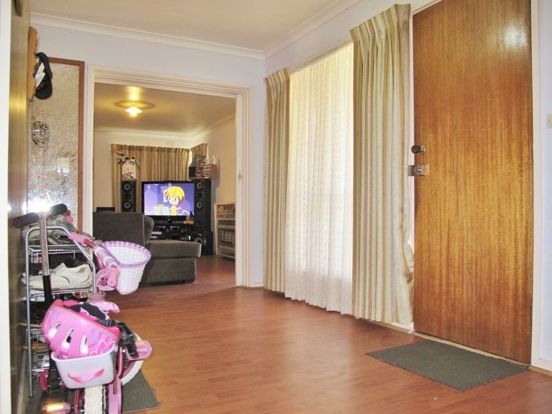 8 York Court, Keysborough VIC 3173