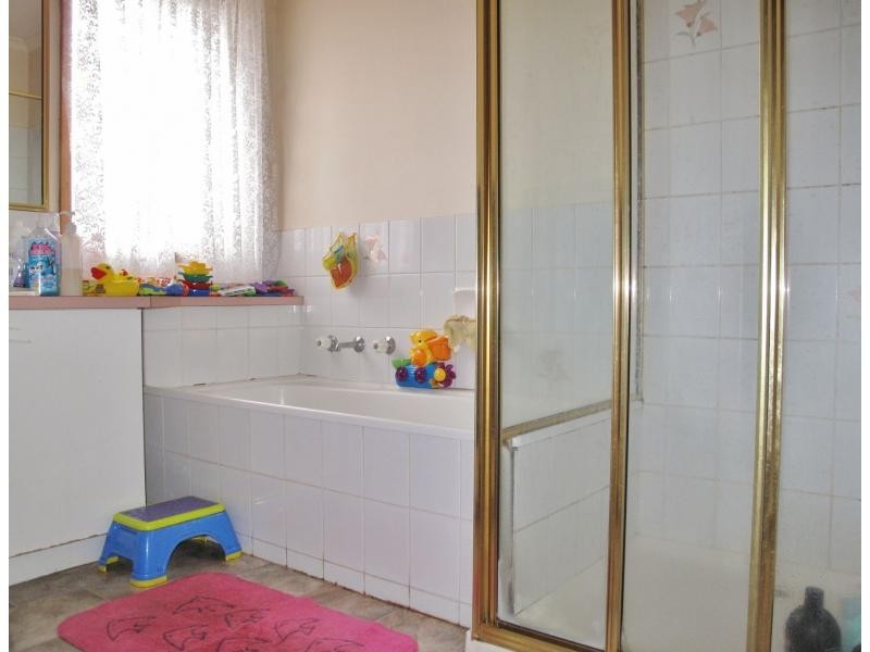 64 Hall Road, Carrum Downs VIC 3201