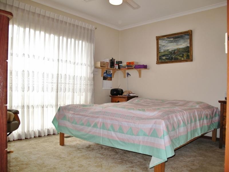 2/5 Alma Court, Springvale VIC 3171