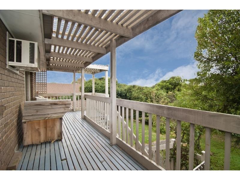 4 Darvell Close, Wheelers Hill VIC 3150