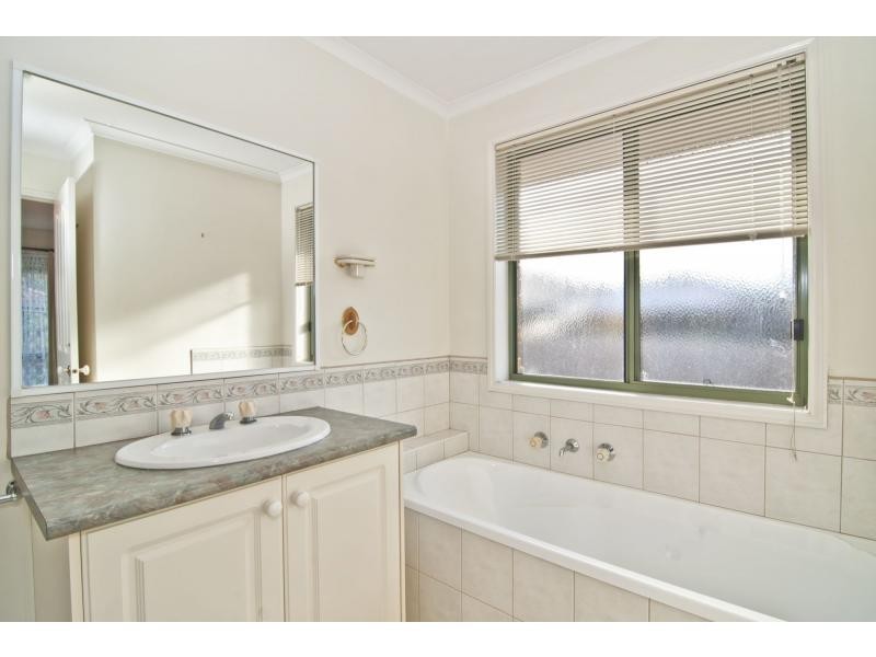 7 Khalil Avenue, Dandenong VIC 3175