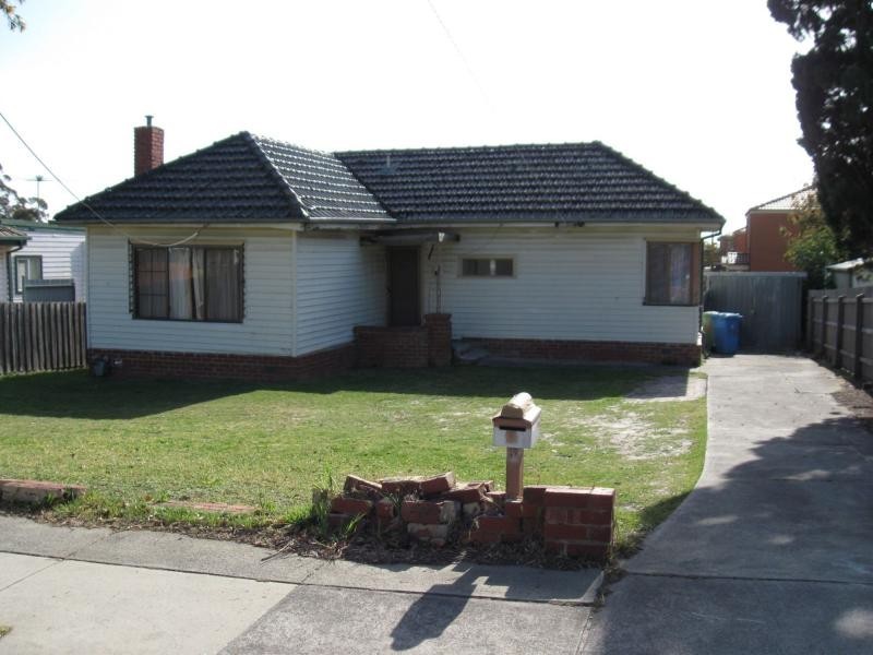64 St Johns Avenue, Springvale VIC 3171