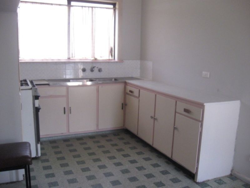 6 Christopher Street, Springvale VIC 3171