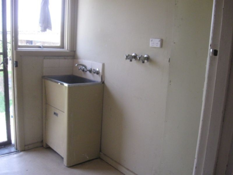 6 Christopher Street, Springvale VIC 3171