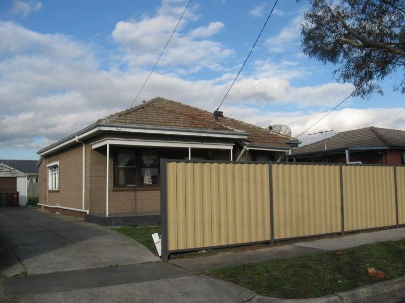 5 Edmond Street, Springvale VIC 3171