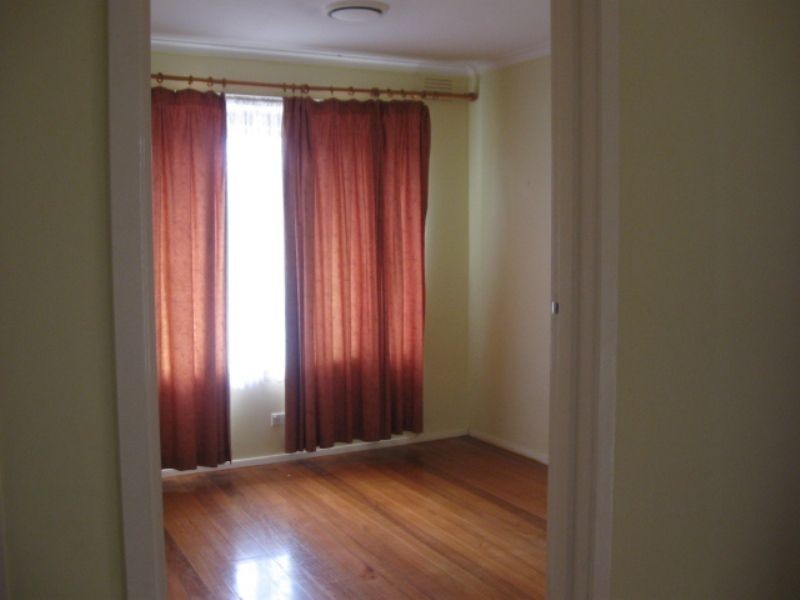 48 Kingsclere Avenue, Keysborough VIC 3173