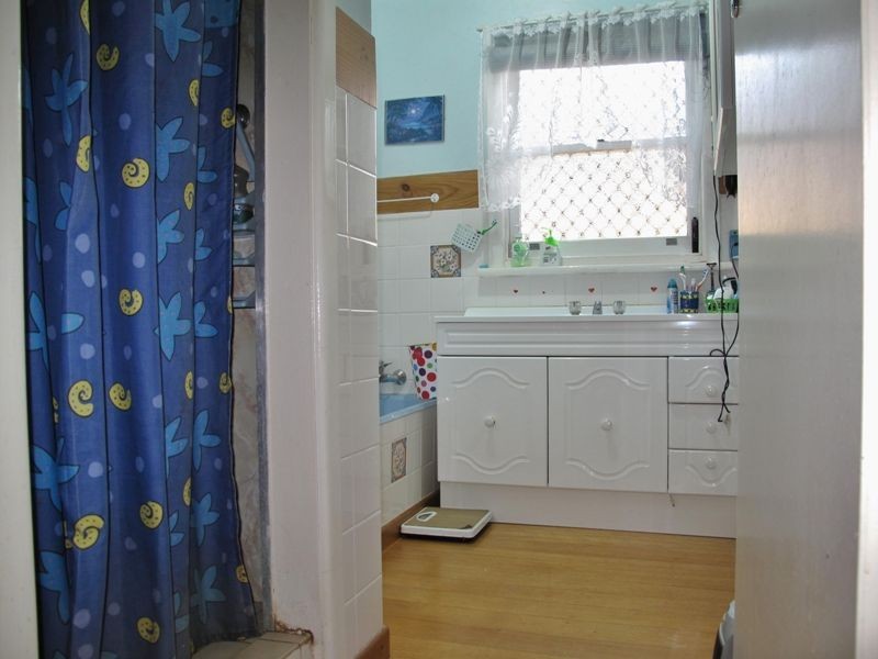 81 Whitworth Avenue, Springvale VIC 3171