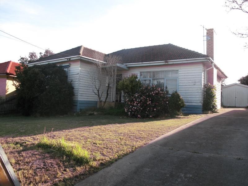9 Redhill Road, Springvale VIC 3171