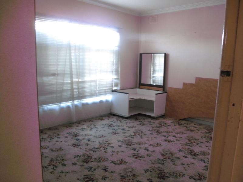 9 Redhill Road, Springvale VIC 3171