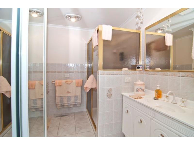 5 Fleckney Court, Keysborough VIC 3173