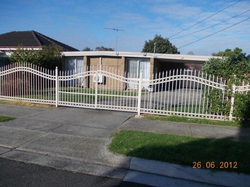 90 Harold Road, Springvale South VIC 3172